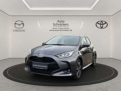 Toyota Yaris TEAMPLAYER+ACAA !!