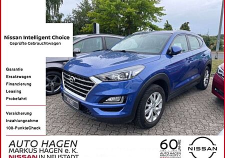 Hyundai Tucson 1.6 Trend 2WD 8- fach bereift Navigation