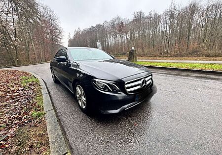 Mercedes-Benz E 220 d 9G-TRONIC