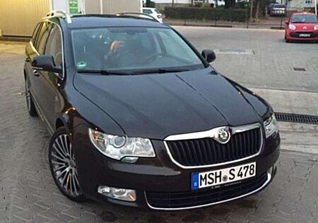 Skoda Superb Combi 2.0 TDI Elegance
