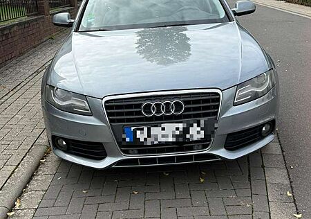 Audi A4 2.0 TDI DPF multitronic Attraction