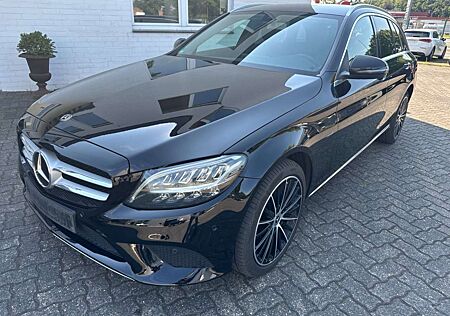 Mercedes-Benz C 300 de T 9G Avantgarde Navi LED Kamera AHK