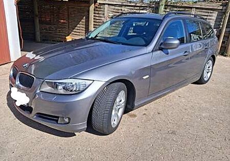 BMW 320i 320 Touring Aut.