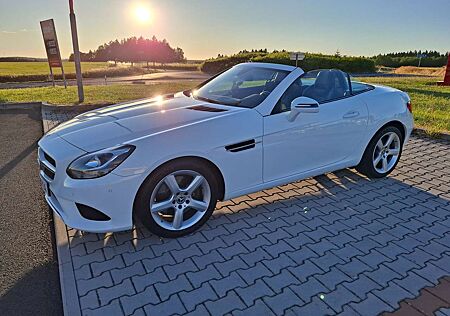 Mercedes-Benz SLC 200