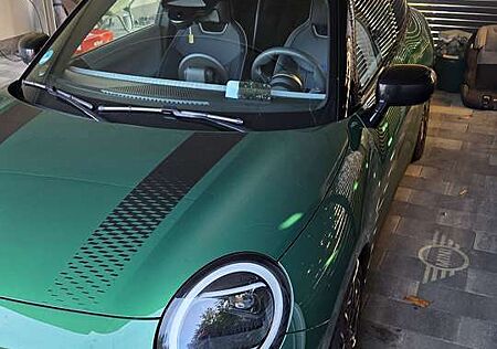 Mini Cooper SE Favoured Trim