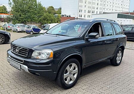 Volvo XC 90 XC90 2.4 D5 AWD GEARTRONIC 7-SITZER VOLL TÜV NEU