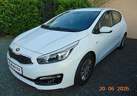Kia Cee'd Ceed / 1.4 CVVT