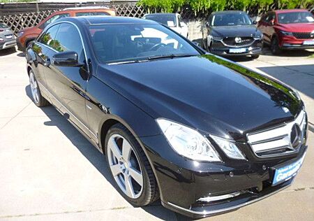 Mercedes-Benz E 350 Coupe Automatik/Leder/SitzHei/Navi/Pano/Xe