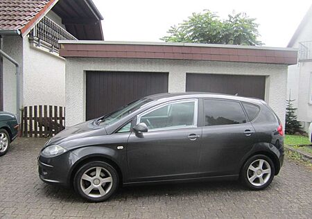 Seat Altea 1.6 Fresh Alu/Klima/PDC/ZR-NEU/990,-!!!