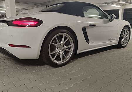 Porsche Boxster Boxer 718 DSG