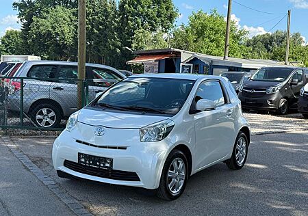 Toyota iQ Basis