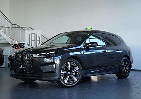BMW iX 40 xDrive *AHK*AMBIENT*360°*H&K*