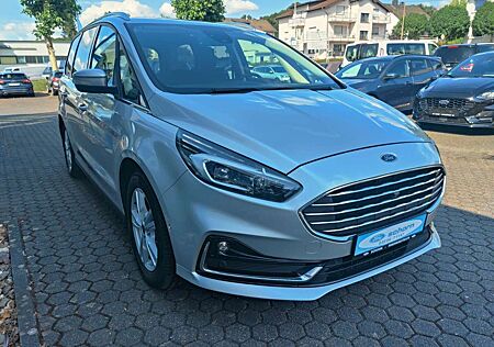 Ford Galaxy Hybrid Titanium