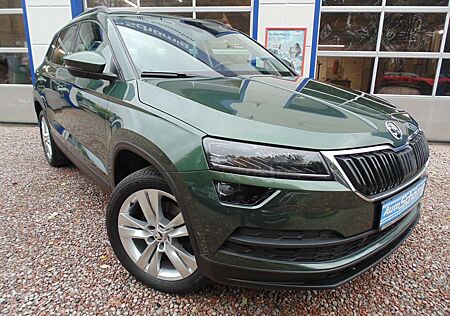 Skoda Karoq Style 4x4 **ALLRAD**Navi**AHK**