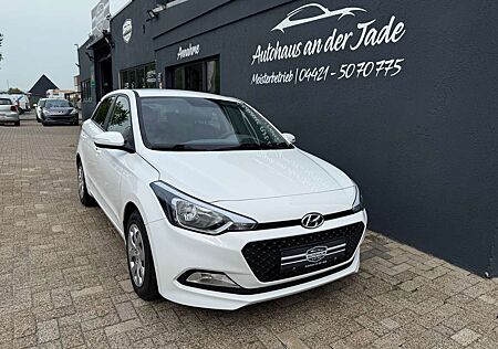 Hyundai i20 Go*Scheckheft gepfl.*1.Hand*HU/AU Neu*AWR*