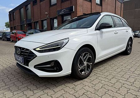Hyundai i30 1.6 CRDI AUT Intro Edition*LED*NAVI*PANO