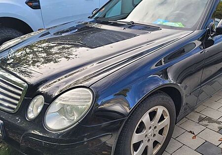 Mercedes-Benz E 200 Kompressor Avantgarde