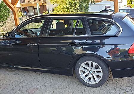 BMW 318d 318 DPF Touring Edition Lifestyle