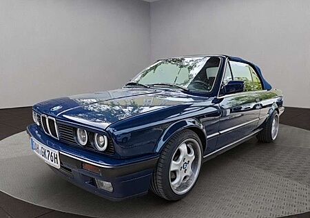 BMW 320 i Cabrio Leder SHZ H-Zulassung Liebhaberstück