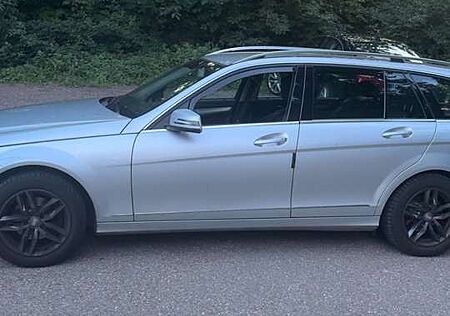 Mercedes-Benz C 180 T CGI BlueEfficiency (204.231)