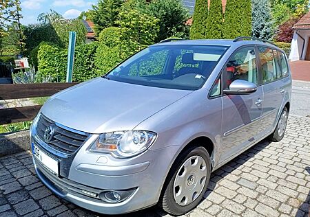 VW Touran Volkswagen 1.9 TDI DPF DSGTrendline
