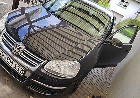VW Jetta Volkswagen 2.0 FSI Comfortline