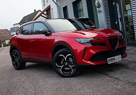 Alfa Romeo Junior 1.2 VGT Ibrida Speciale Tech+Sport