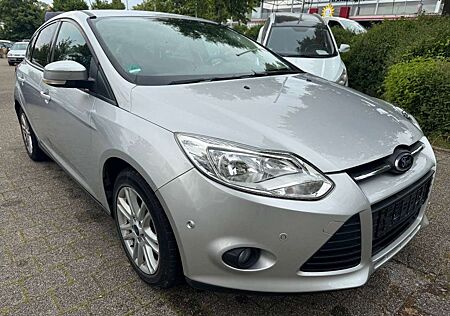 Ford Focus Lim. Sync Edition *SHZ*PDC*AHK*MFL*