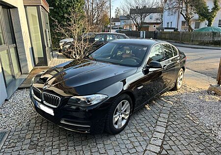 BMW 525d 525 xDrive Sport-Aut. Luxury Line