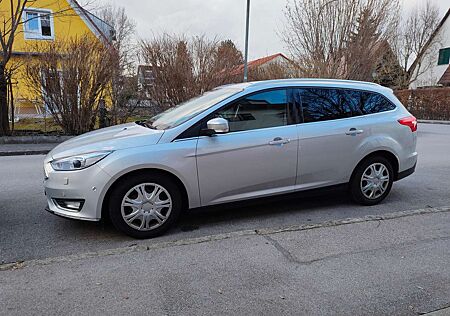 Ford Focus Turnier 1.0 EcoBoost Start-Stopp-System Tita