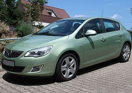 Opel Astra 1.4 Turbo Edition