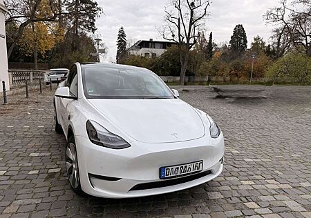 Tesla Model Y Long Range Dual Motor AWD