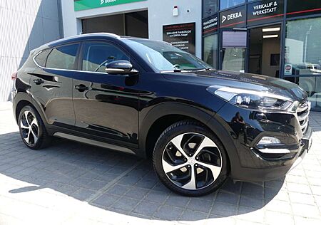 Hyundai Tucson 1.6l Style 4WD AUTOM/KLIMA/AHK/NAVI