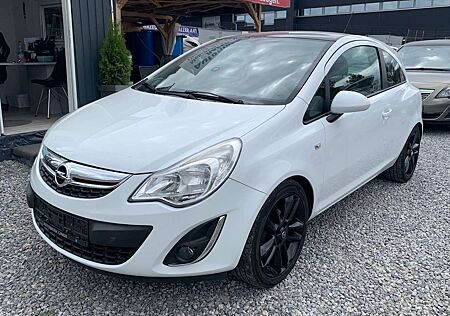 Opel Corsa 1.4. Klima . Einparkhilfe. Scheckheft. 8- fach