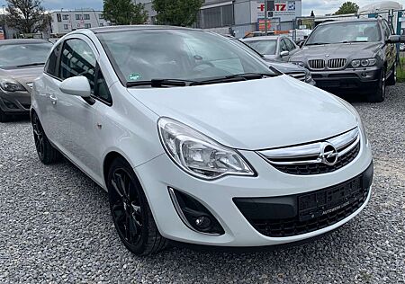 Opel Corsa 1.4. Klima . Einparkhilfe. Scheckheft. 8- fach