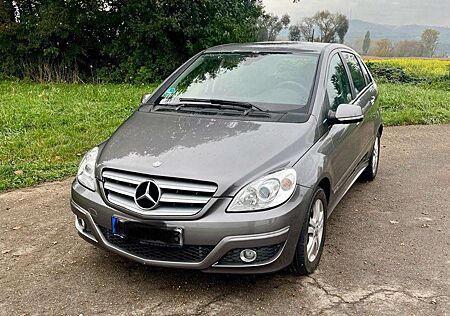 Mercedes-Benz B 180 BlueEFFICIENCY