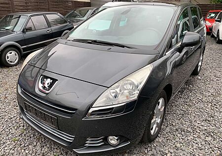 Peugeot 5008 2.0 HDI /Klima/Pano/Navi