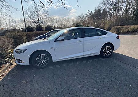 Opel Insignia Grand Sport 1.6 Diesel Dynamic