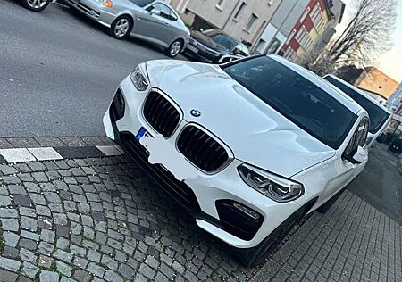 BMW X4 xDrive20i Aut. Advantage panorama - apple Car Play