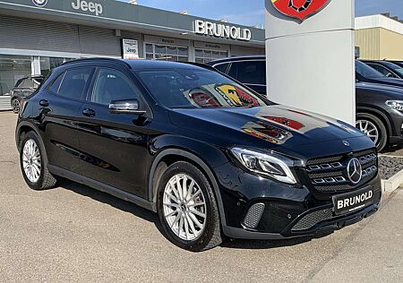 Mercedes-Benz GLA 180 Urban*Night*Spiegel und Park-Paket