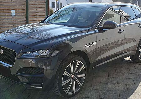 Jaguar F-Pace AWD Portfolio, Autom. Pano,Neu Tüv,LED