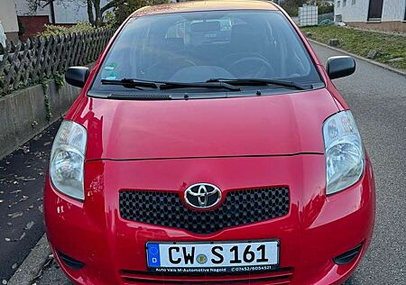 Toyota Yaris 1.0 VVT-i Cool Tüv Neu