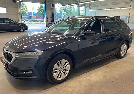Skoda Octavia Ambition 2.0 TDI 150 Navi Tempomat AHK schwenkbar
