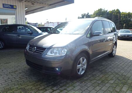 VW Touran Volkswagen Highline 1.6 / 7 Sitzer Inspektion /