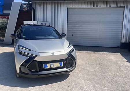 Toyota C-HR 2.0 Hybrid AWD GR SPORT Premiere