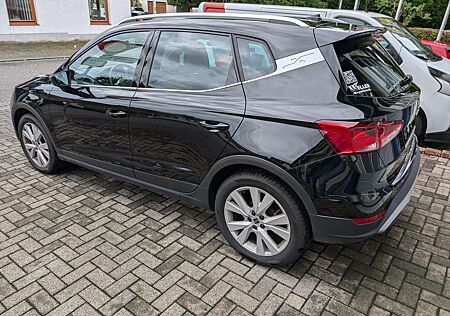 Seat Arona DSG Xperience ACC LED Navi Parken Sitzheizen