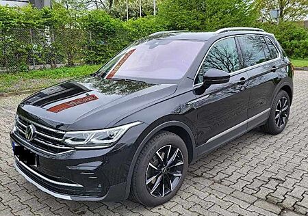VW Tiguan Volkswagen 2.0 TDI SCR DSG Elegance Standh IQ.-Light