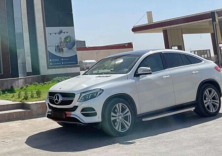 Mercedes-Benz GLE 350 d 4Matic (292.324)