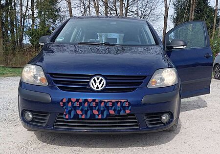 VW Golf Plus Volkswagen 1.9 TD IFahrzeug beschädigt