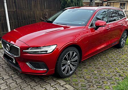 Volvo V60 Plug-In-Hybr T8 AWD Twin Engine STHZ AHK 8fach